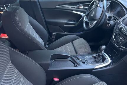 Opel Insignia 95.400 km 9.300 &euro; Stuttgart 70191