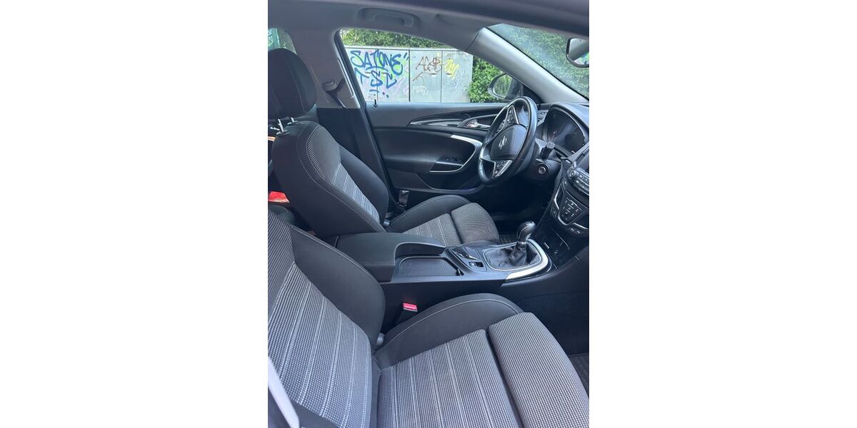 Opel Insignia 95.400 km 9.800 &euro; Stuttgart 70191