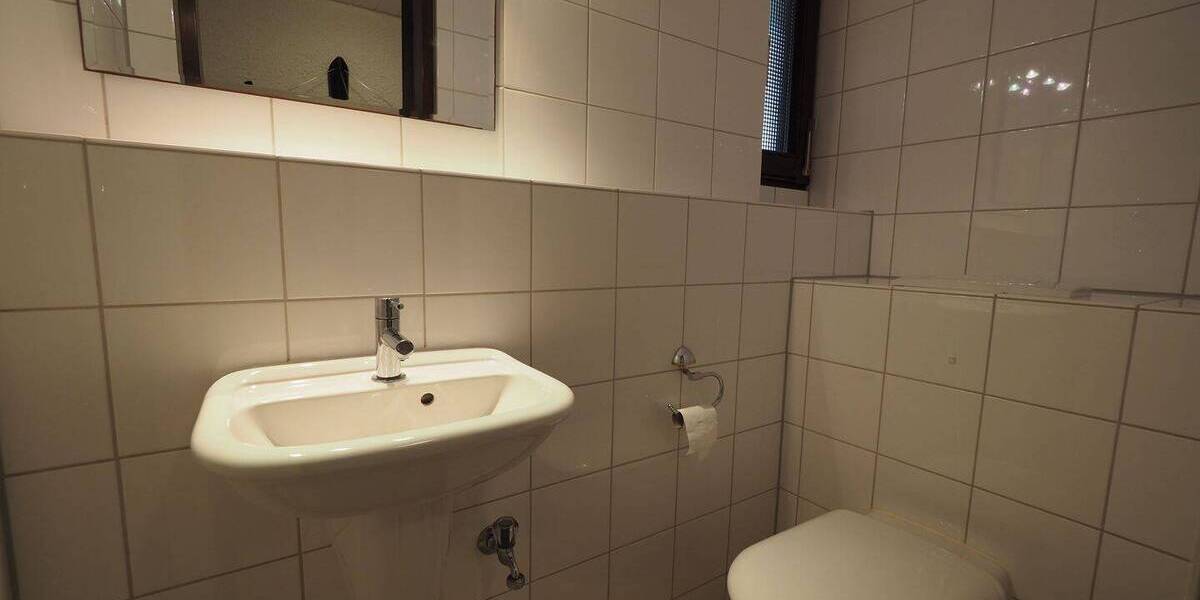 Mehrfamilienhaus, Wohnhaus Ammerbuch Entringen - 7 Zimmer, 236 m&sup2;, 930.000&euro; | Angebot:25686004