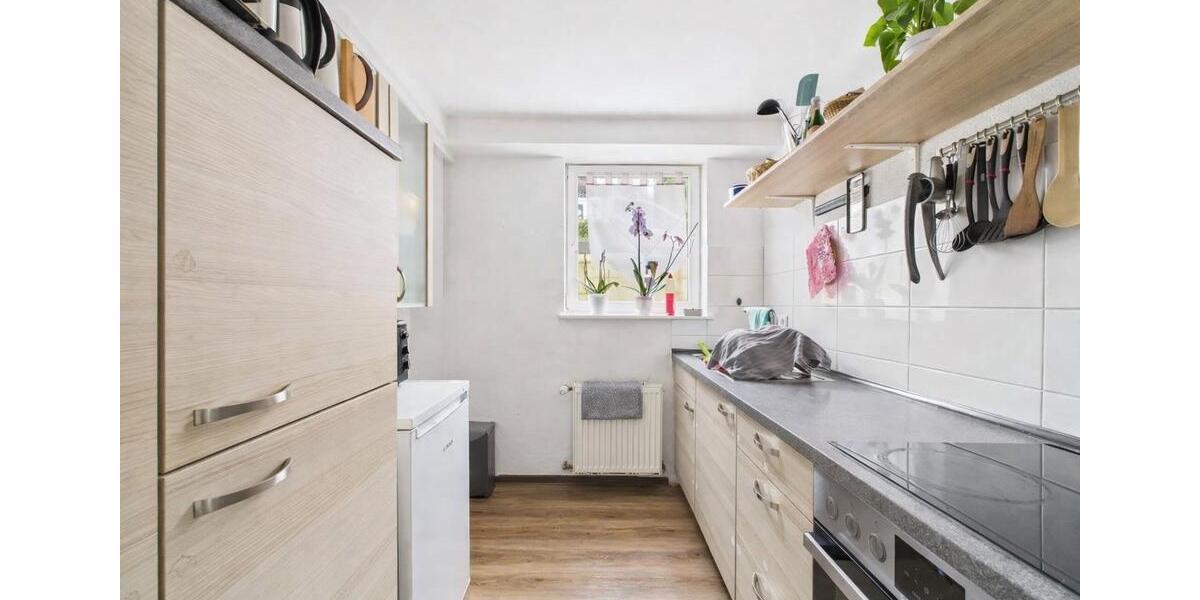 Etagenwohnung Esslingen am Neckar Oberesslingen - 2 Zimmer, 42 m&sup2;, 142.000&euro; | Angebot:24719660