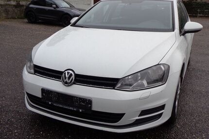 VW Golf 113.000 km 7.690 € Stuttgart 70469