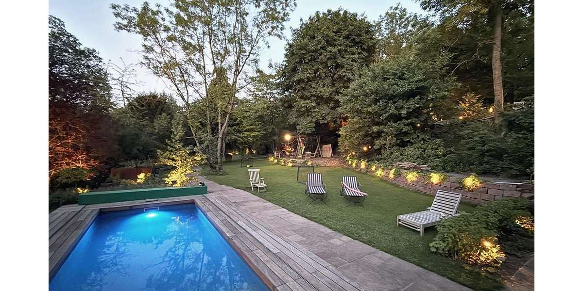 Einfamilienhaus Stuttgart Bopser - 10 Zimmer, 220 m&sup2;, 12.000&euro; | Angebot:27151035