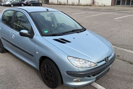 Peugeot 206 96.000 km 1.690 &euro; Stuttgart 70178