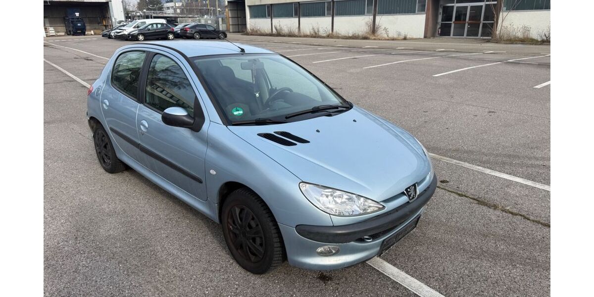 Peugeot 206 96.000 km 1.690 &euro; Stuttgart 70178