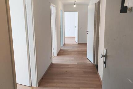 Wohnung Stuttgart Bad Cannstatt - 4 Zimmer, 95 m&sup2;, 355.000&euro; | Angebot:26874798