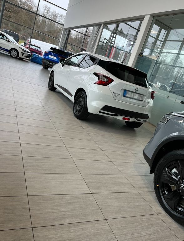 Nissan Micra 110.000 km 12.000 € Stuttgart 70186