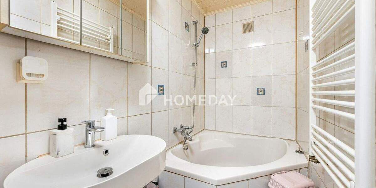 Mehrfamilienhaus, Wohnhaus Köngen - 6 Zimmer, 106 m&sup2;, 399.500&euro; | Angebot:25702482