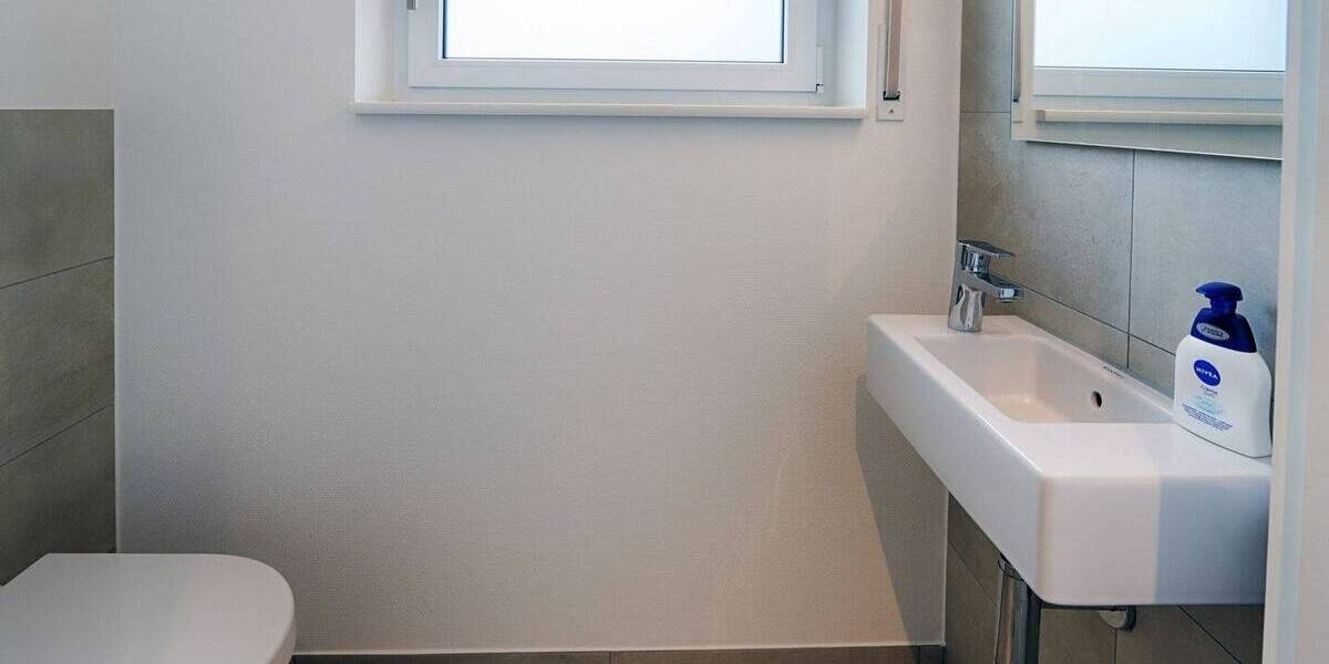 Einfamilienhaus Reutlingen Altenburg - 6 Zimmer, 197 m&sup2;, 2.750&euro; | Angebot:26908795