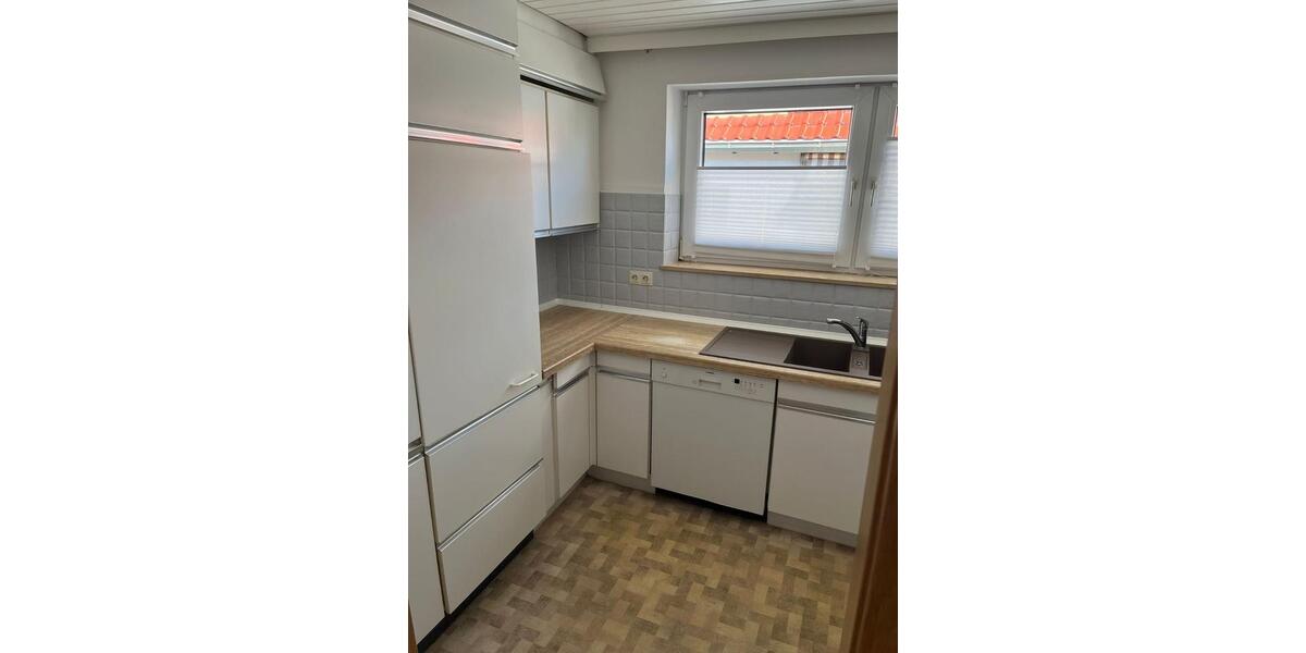 Dachgeschoßwohnung Asperg - 3.5 Zimmer, 75 m&sup2;, 1.100&euro; | Angebot:26267553
