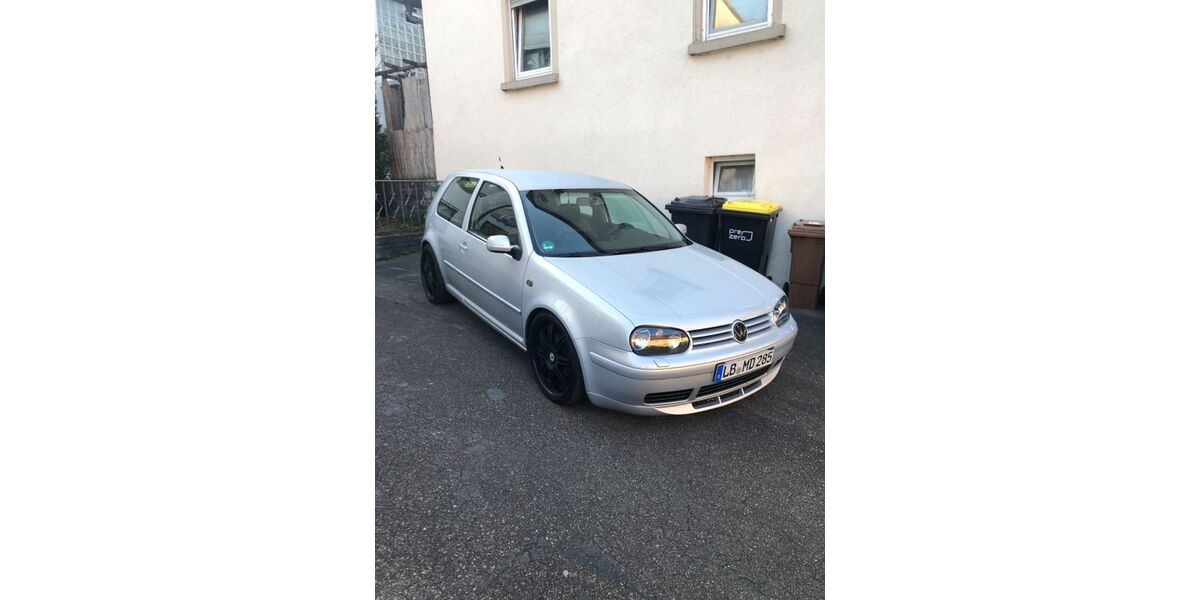 VW Golf 325.310 km 2.500 &euro; Freiberg am Neckar 71691