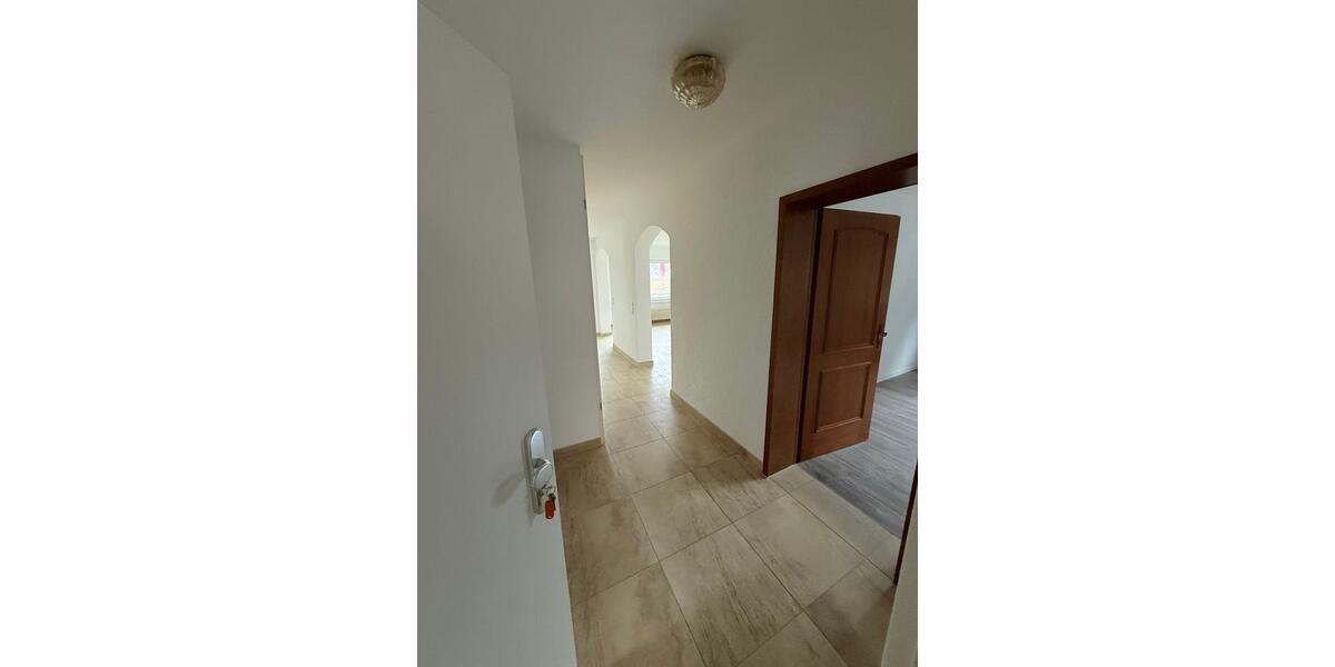 Erdgeschoßwohnung Ludwigsburg Eglosheim - 2 Zimmer, 84 m&sup2;, 1.100&euro; | Angebot:26234296