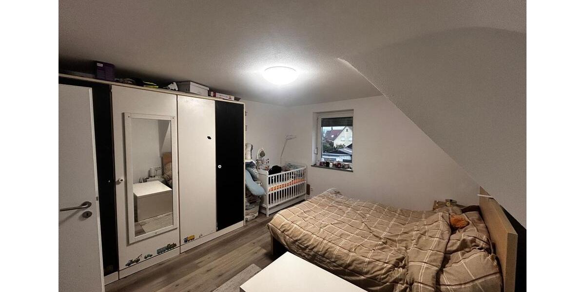Etagenwohnung Reutlingen Sondelfingen - 3 Zimmer, 70 m&sup2;, 1.000&euro; | Angebot:26251888