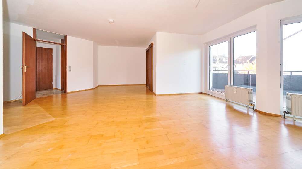 Wohnung zum Kaufen in Freiberg am Neckar 299.000 € 80 m² 3 zimmer