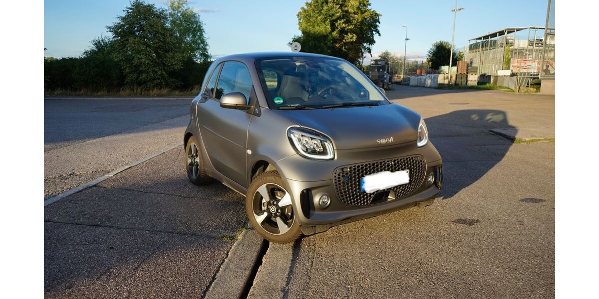 Smart ForTwo 25.000 km 13.300 € Sindelfingen 71063