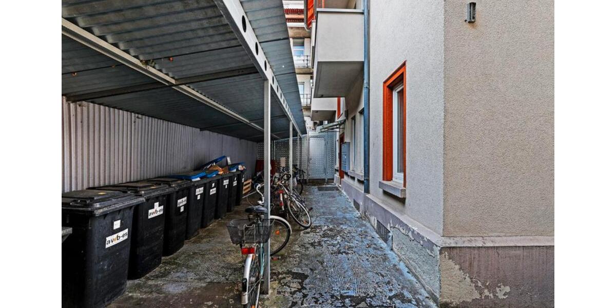 Dachgeschoßwohnung Esslingen am Neckar - 2.5 Zimmer, 49 m&sup2;, 800&euro; | Angebot:25989322