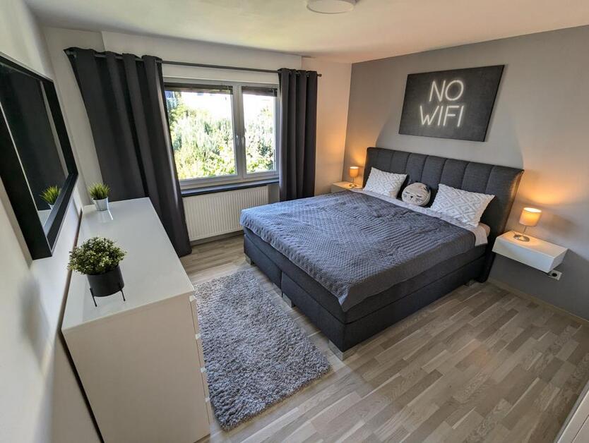 Sanierte 4-Zi.-Wohnung mit Balkon, Garage in Fellbach-Schmiden