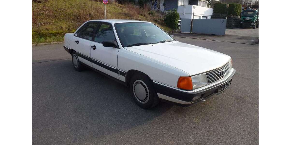 Audi 100 506.000 km 2.750 &euro; Nürtingen bei Stuttgart 72622