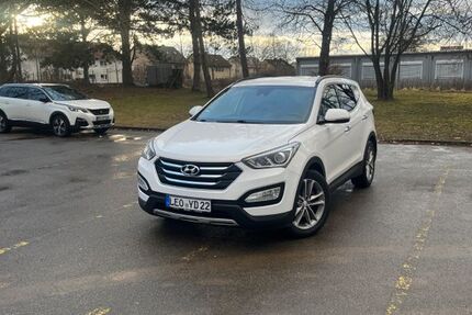 Hyundai SANTA FE 142.000 km 14.099 &euro; Sindelfingen 71063