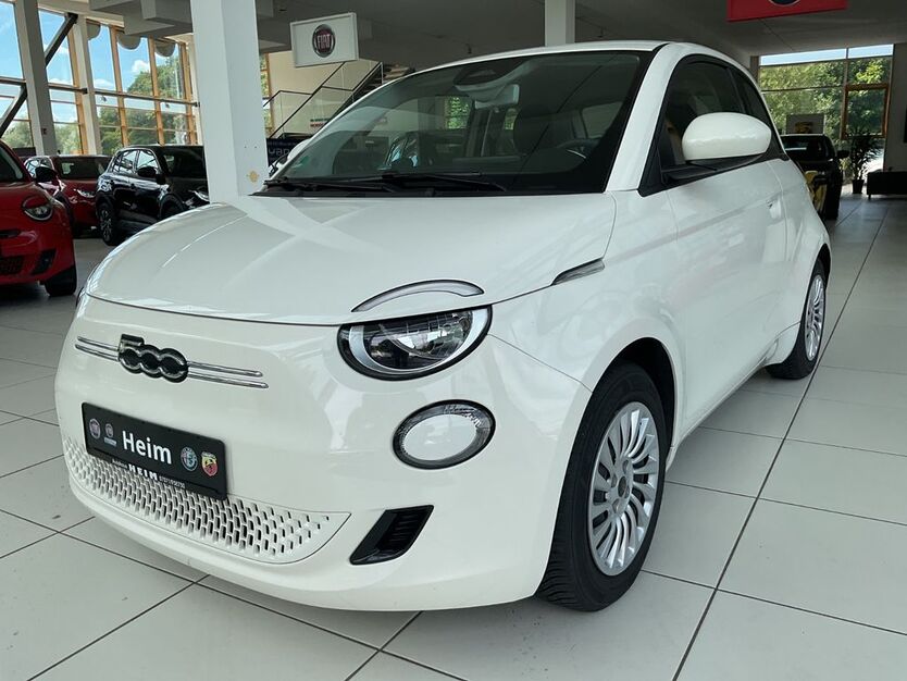 Fiat 500e 13.694 km 19.900 € Tübingen 72072