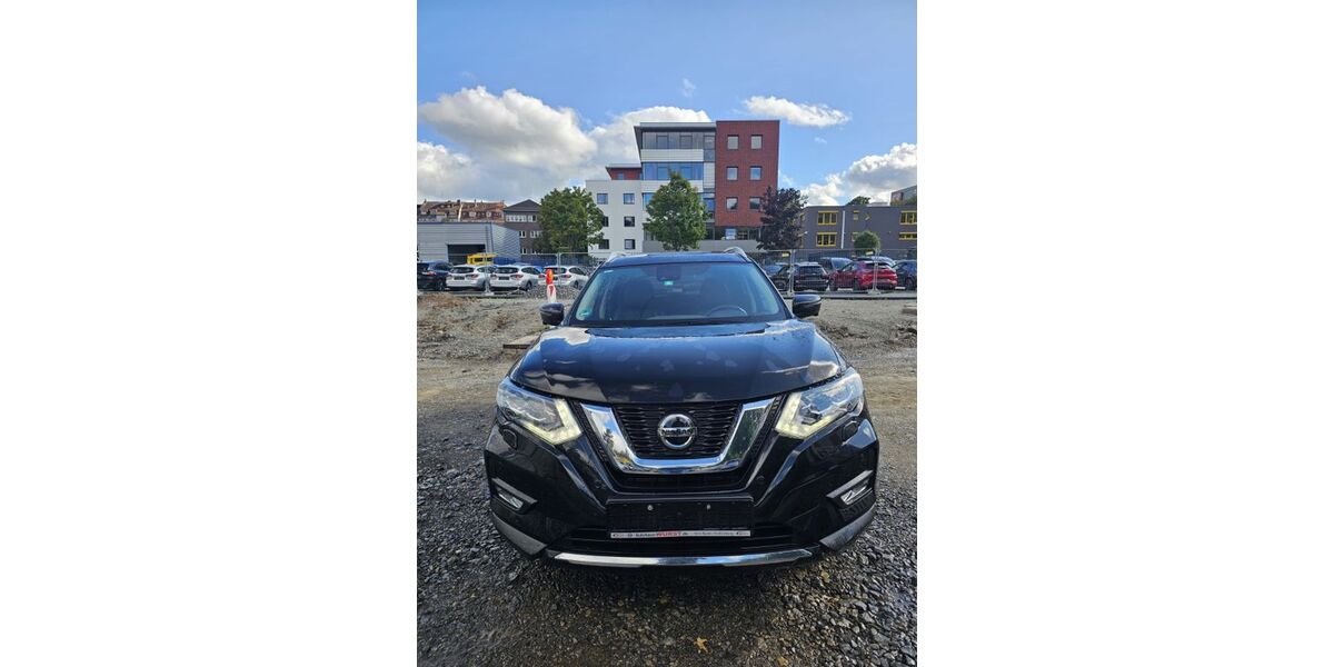 Nissan X-Trail 88.555 km 17.500 &euro; Stuttgart 70376