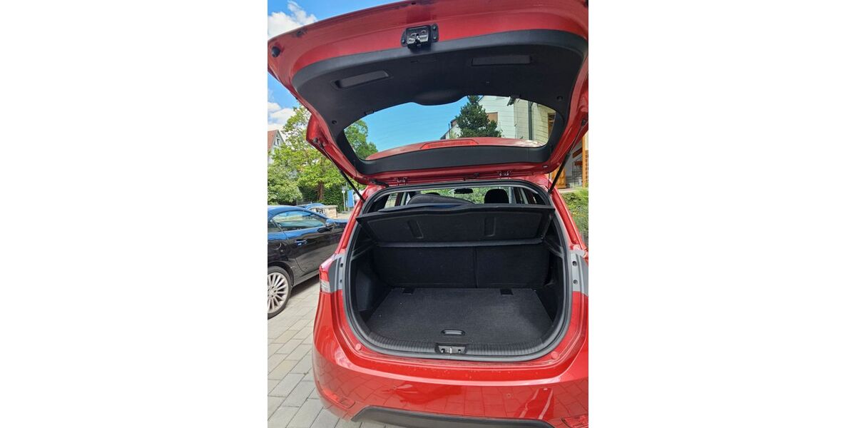 Hyundai ix20 32.000 km 13.700 &euro; Stuttgart 70599