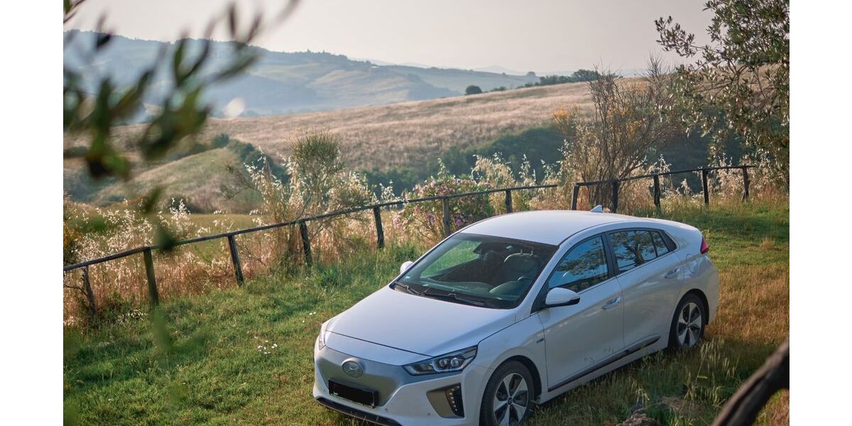 Hyundai IONIQ 68.500 km 13.100 € Sindelfingen 71069