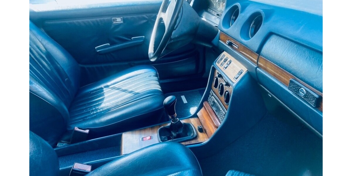 Mercedes-Benz Coupé 194.400 km 8.888 € Tiefenbronn 75233