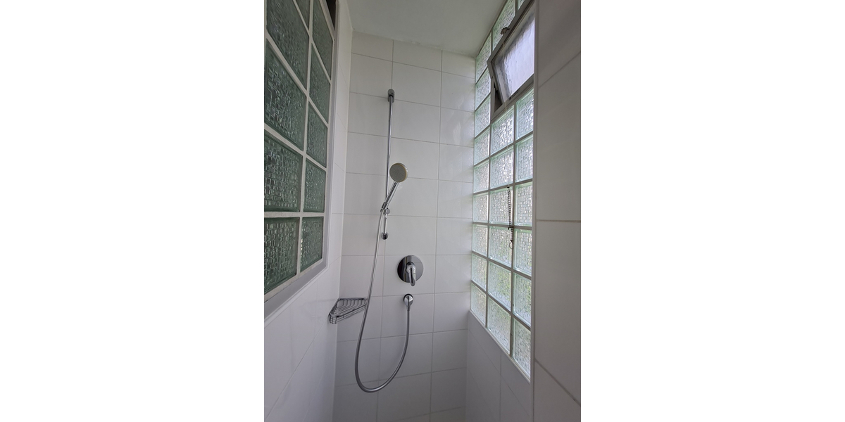 Gepflegtes 6-FH in ruhiger Lage, Nähe Zentrum Stuttgart-Bad Cannstatt - Rendite ca. 4 % netto - Mehrfamilienhaus, Wohnhaus Stuttgart / Bad Cannstatt Bad Cannstatt (Stadtbezirk) | Angebot:26888799