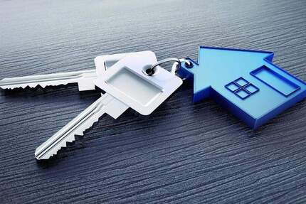 Schöne Wohnung direkt neben Bahn und Bus 3 zimmer