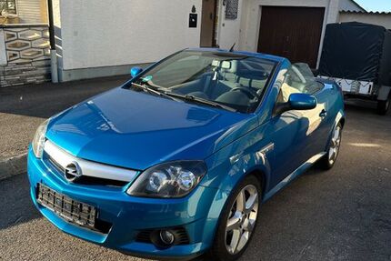 Opel Tigra 149.000 km 2.500 € Schwaikheim 71409