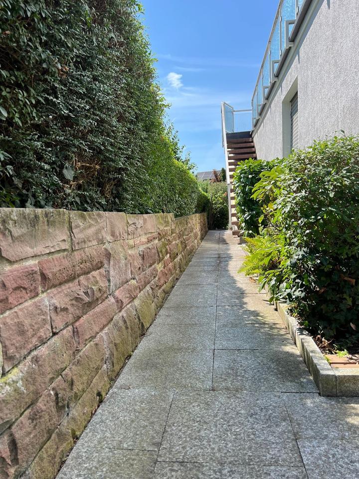 Ohne Makler! Gepflegte DHH mit ELW, großem Hobbyr. + Einzelgarage zimmer