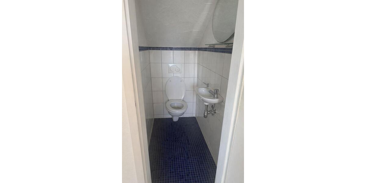 Dachgeschoßwohnung Remseck am Neckar - 3 Zimmer, 65 m&sup2;, 800&euro; | Angebot:26705330