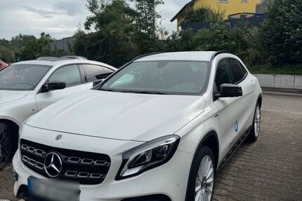 Mercedes-Benz 200 104.000 km 21.999 € Auenwald 71549