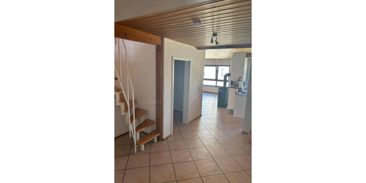 Maisonettenwohnung Markgröningen - 3 Zimmer, 115 m&sup2;, 1.150&euro; | Angebot:26022112