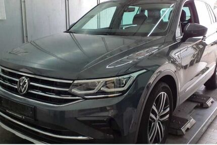 VW Tiguan 56.062 km 32.930 &euro; Stuttgart-Wangen 70188