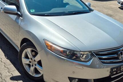 Honda Accord 86.850 km 9.999 &euro; Stuttgart 70435
