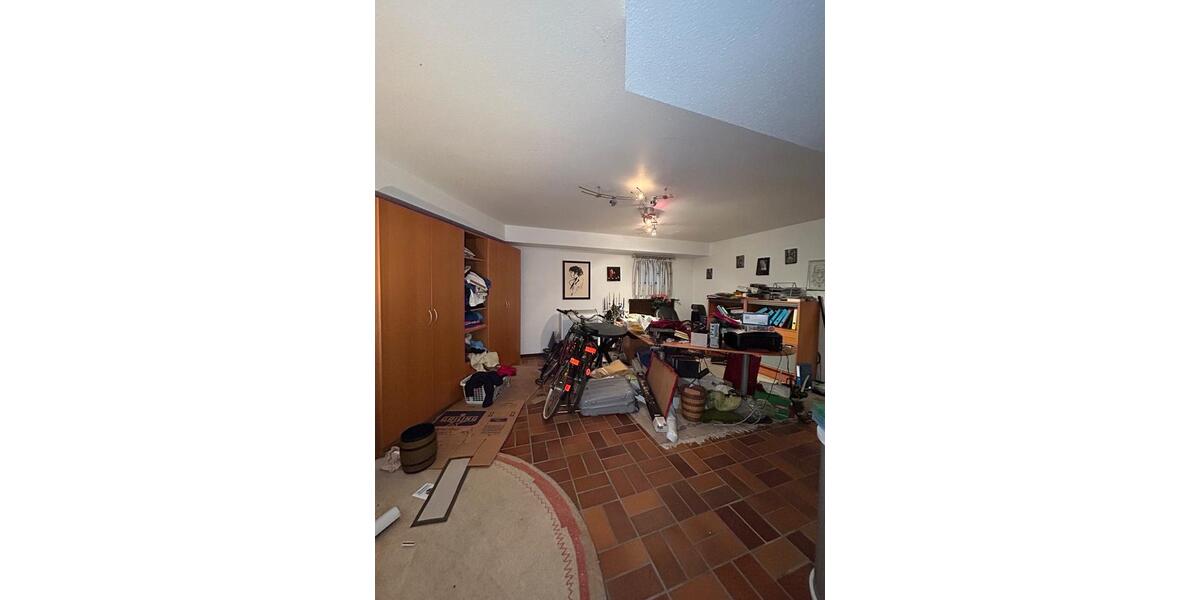 Einfamilienhaus Stuttgart Mühlhausen - 7 Zimmer, 185 m&sup2;, 650.000&euro; | Angebot:24756172