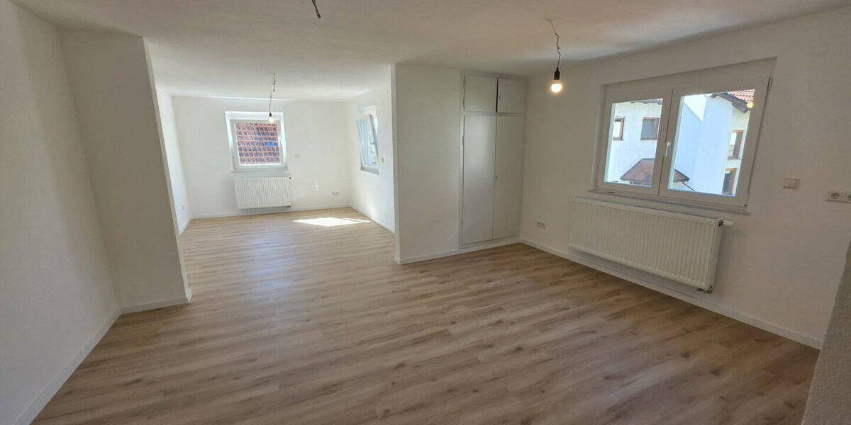 Doppelhaushälfte Nürtingen Neckarhausen - 8 Zimmer, 135 m&sup2;, 475.000&euro; | Angebot:26290170