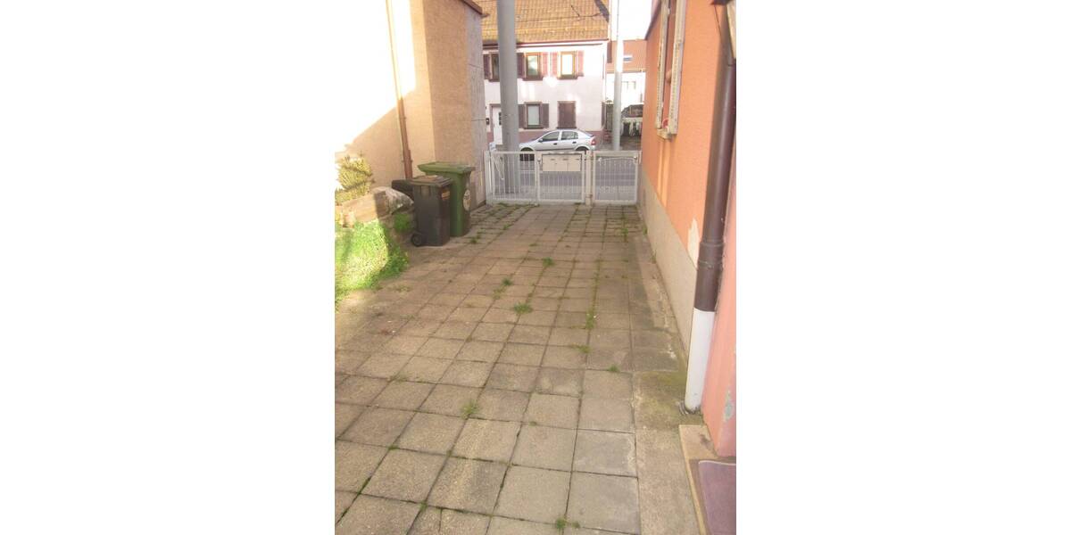 Mehrfamilienhaus, Wohnhaus Stuttgart Stammheim - 6 Zimmer, 132 m&sup2;, 590.000&euro; | Angebot:25744891