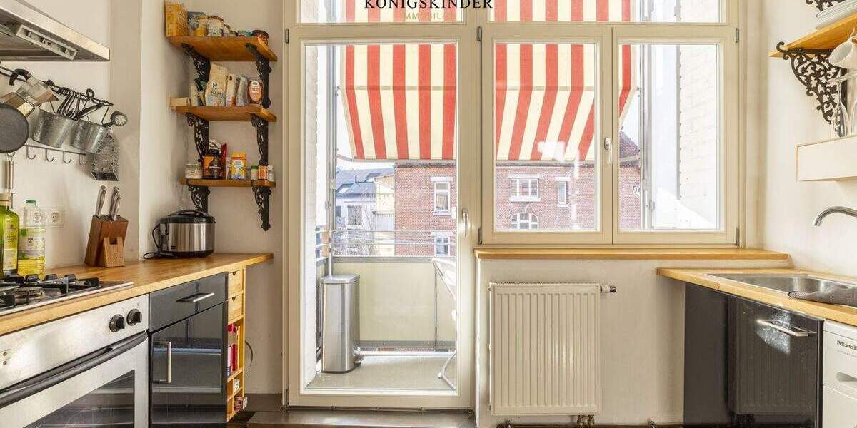 Historischer Altbau trifft urbanes Lebensgefühl: Charmante Wohnung in Stuttgart-Süd 2 zimmer