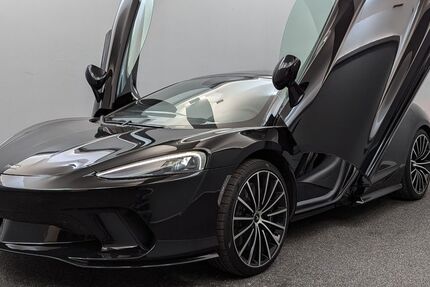 McLaren GT 2.300 km 182.999 € Reutlingen / Mittelstadt 72766