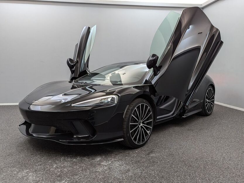 McLaren GT 2.300 km 182.999 € Reutlingen / Mittelstadt 72766