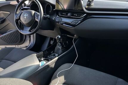 Toyota C-HR 82.500 km 14.500 &euro; Ostfildern 73760