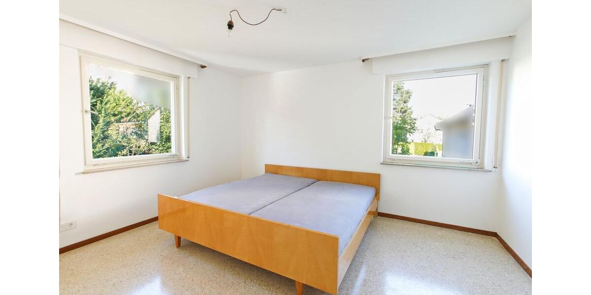 Haus mit Garten zur Miete: MID-CENTURY-Traum in Oberesslingen 6 zimmer