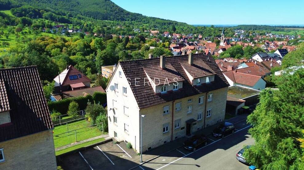 3-Zimmer-Wohnung mit Balkon, Gartenanteil und Fernblick in Reutlingen-Gönningen