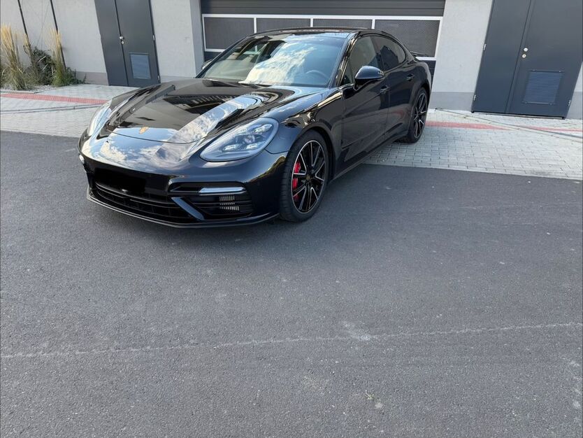 Porsche Panamera 111.500 km 66.000 € Stuttgart 70439