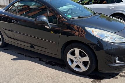 Peugeot 207 127.000 km 3.999 &euro; Ditzingen 71254