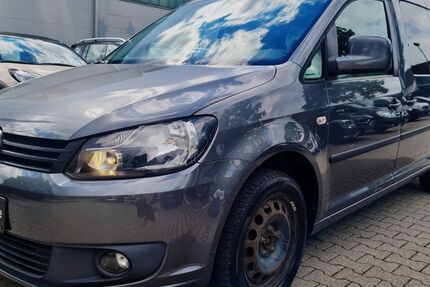 VW Caddy 175.000 km 7.900 &euro; Ebersbach an der Fils. 73061