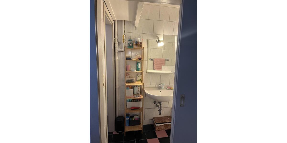 Erdgeschoßwohnung Stuttgart Stuttgart-Ost - 1 Zimmer, 32 m&sup2;, 600&euro; | Angebot:26233414