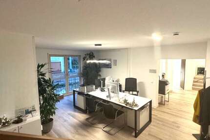 Büro in Herrenberg 1.702,92 € 134 m²